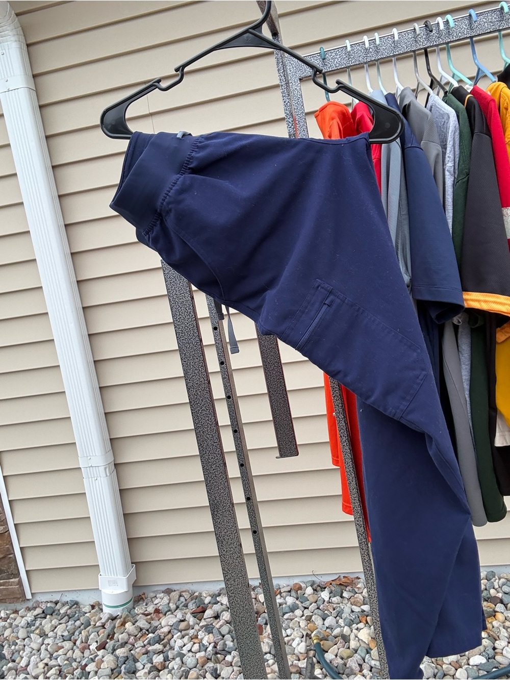 Figs Men's Navy Jogger Pants